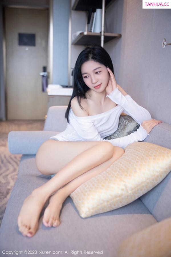 刘蓝蔻 Eva_茜茜 [XiuRen]高清写真图 2023.04.23 No.6619 茜茜Kimi 清纯美腿第14张图片